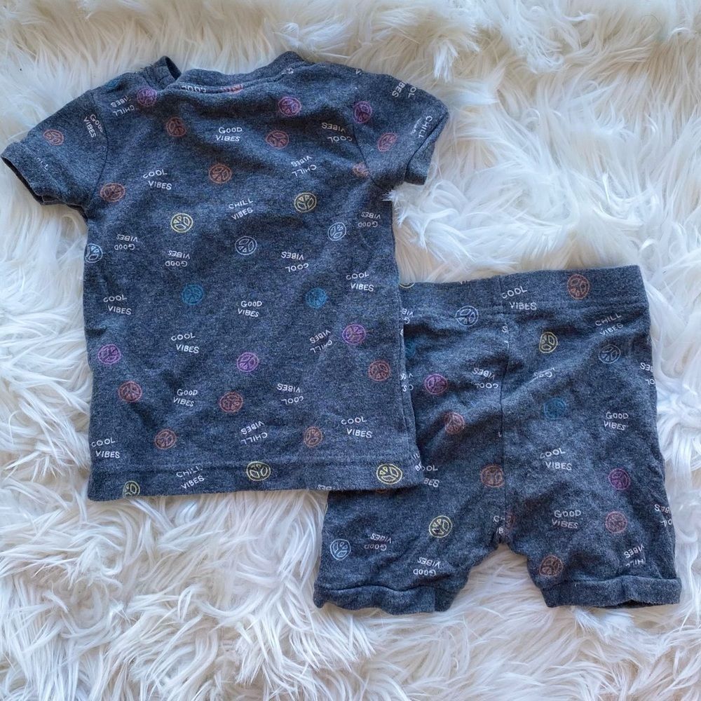 Short sleeve PJs - Picture 5 of 5